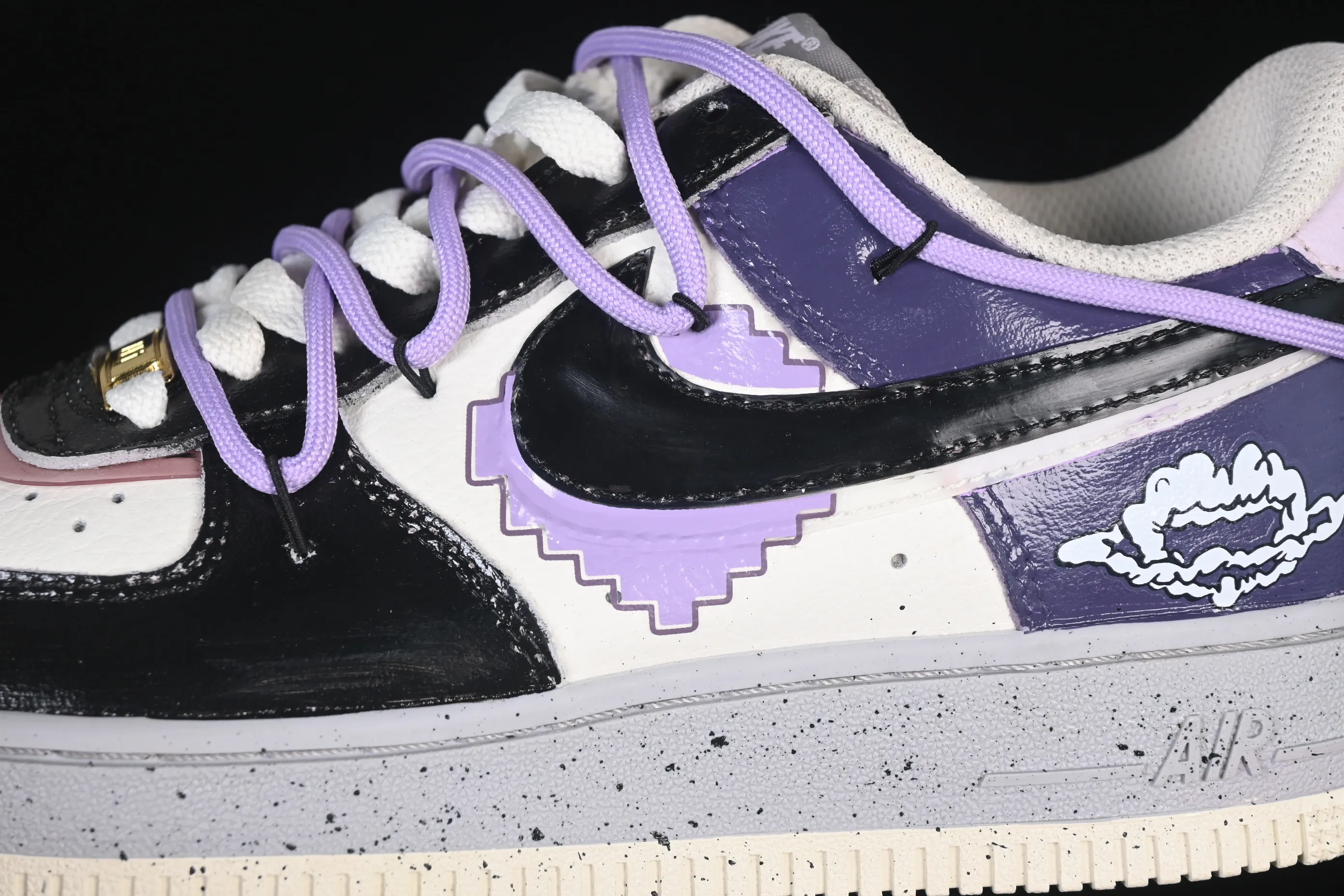 All categories Nk Air Force 1 Air Force series Nk Air Force 1 Low Air Force low-top Nike Air Force 1'07 Low "Pixel Cloud Tracking" Hand-painted graffiti Pixel cloud tracking Air Force 1 low-top casual sports sneakers CJ0304-106